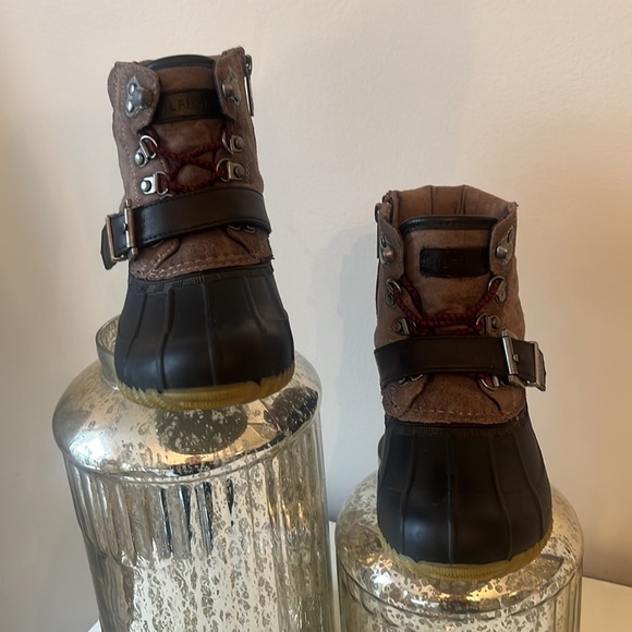 Tommy Hilfiger Women's Regin Snow Boots rain duck warm insulated side zip size 6 - Picture 4 of 8